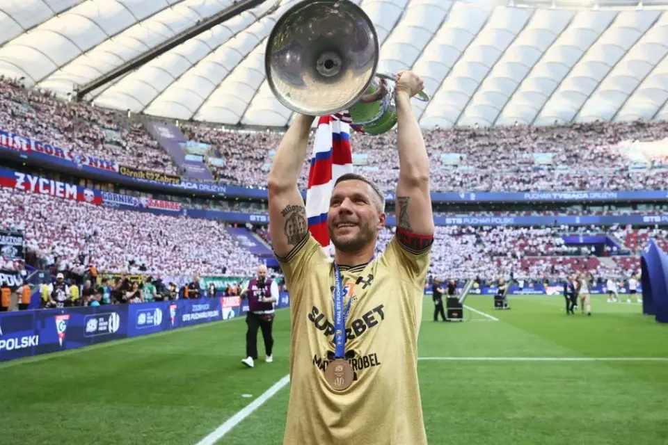 lukas podolski &mdash; DE news