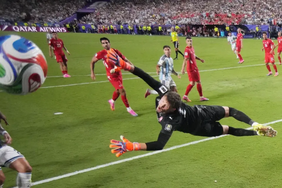 WM 2026: Jetzt Halbfinale gegen Kane: Blut-Sieg f&uuml;r Lionel Messi bei Argentinien &ndash; Schweiz - BILD