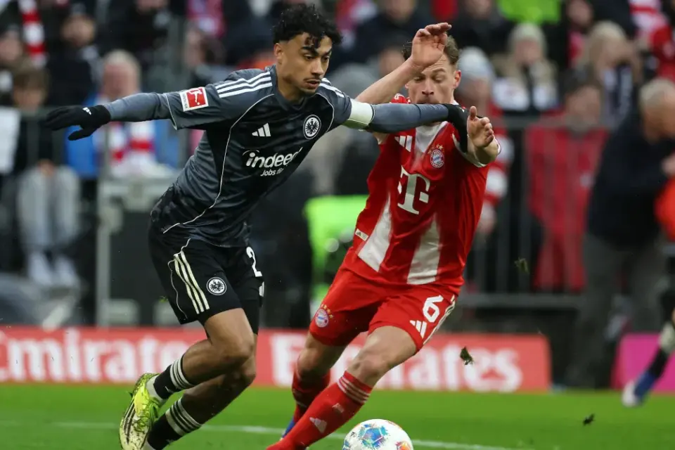 FC Bayern: Transfer von DFB-Star Nathaniel Brown jetzt offiziell! - BILD