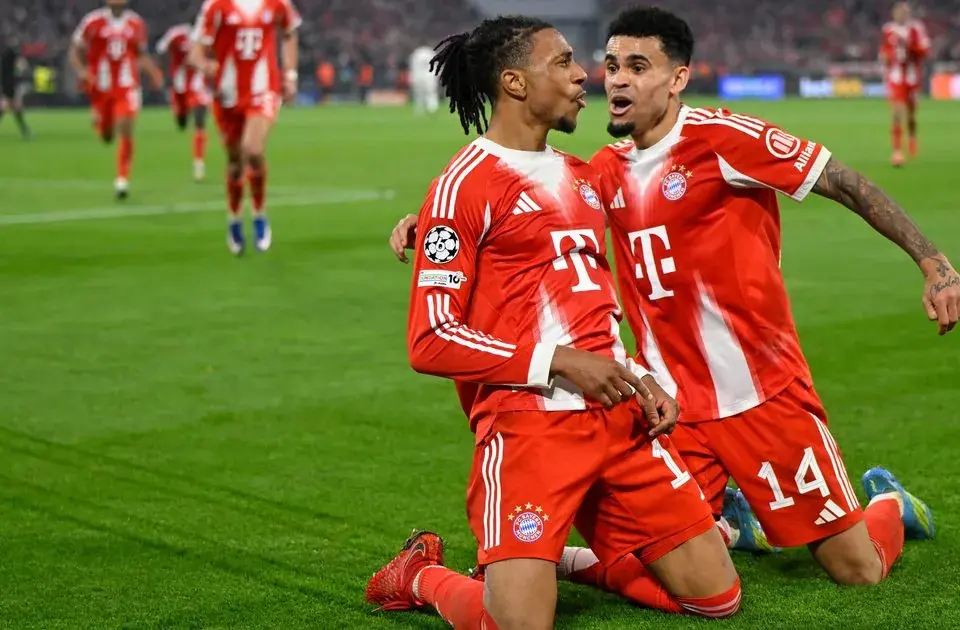 Bayern-Boss Dreesen &auml;u&szlig;ert sich zu Olise