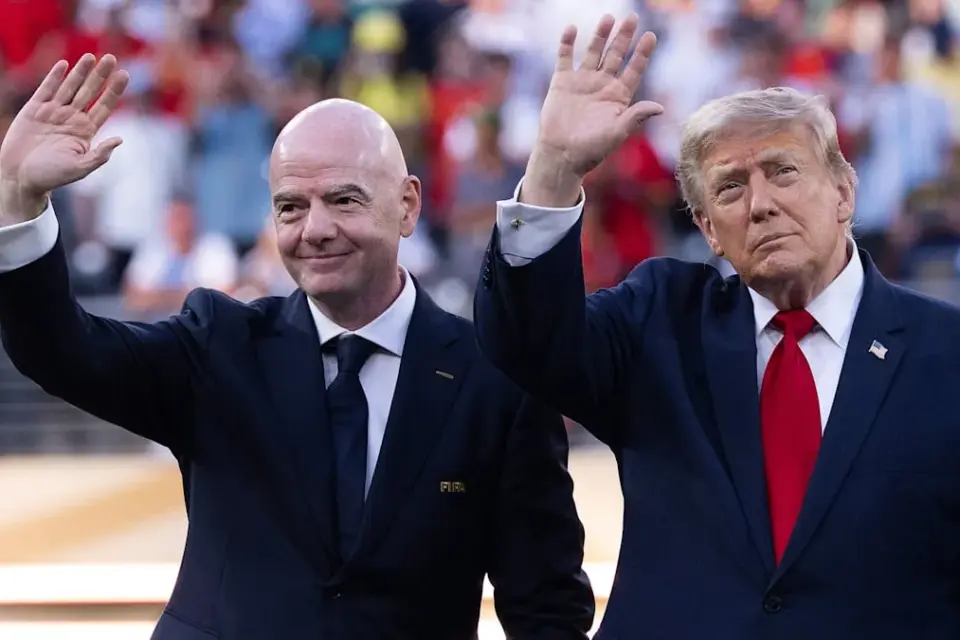 WM: Fifa-Pr&auml;sident &auml;u&szlig;ert sich erstmals nach dem Beben: Jetzt spricht Gianni Infantino - BILD