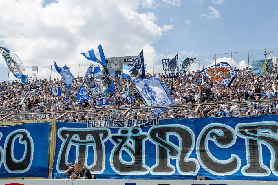TSV 1860 M&uuml;nchen: 5000 Fans von 1860 kaufen Dauerkarte zum 2. Mal - BILD