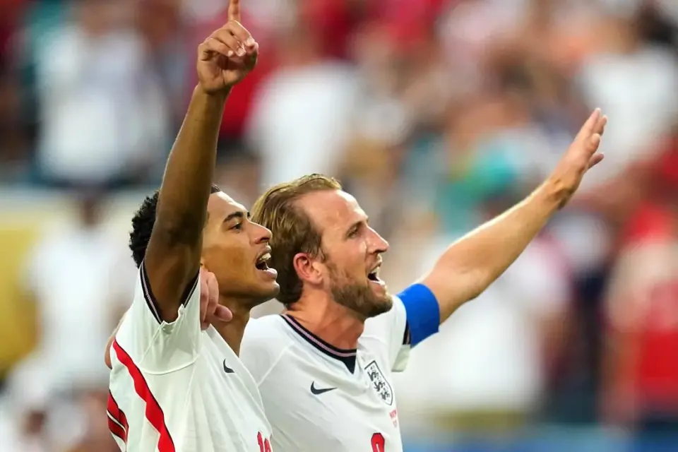 "Ball f&auml;llt aus Himmel": Norwegen fassungslos nach Englands Kabel-Tor und WM-Aus - n-tv.de