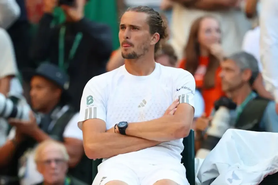 Tennis: Schock-Szene im Finale von Wimbledon: So steht es um das Knie von Alexander Zverev - BILD