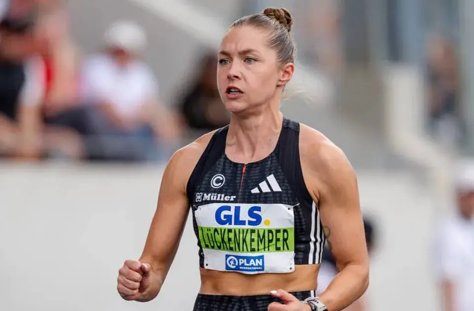 Im Live-TV: Deutscher Sprint-Star k&auml;mpft mit Tr&auml;nen