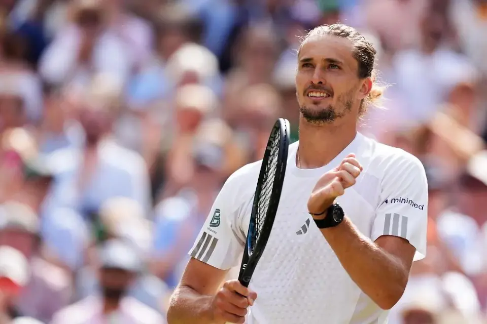 Tennis in Wimbledon - Zverev bereitet sich aufs Finale vor: mit 10 Stunden Schlaf? - Sport - SZ.de
