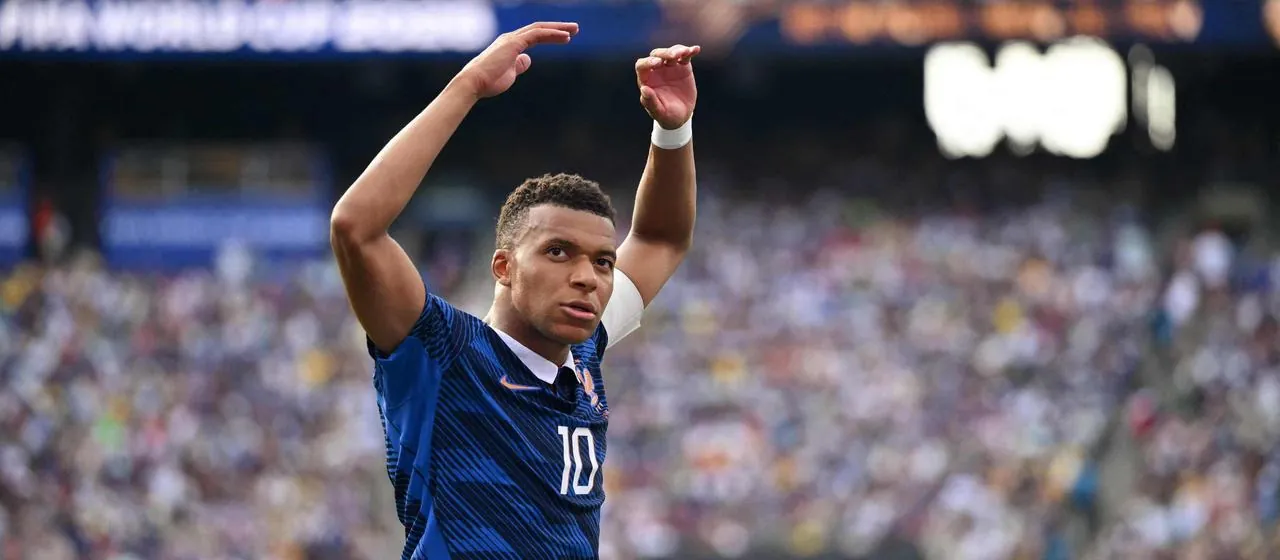 Kylian Mbappé jubelt