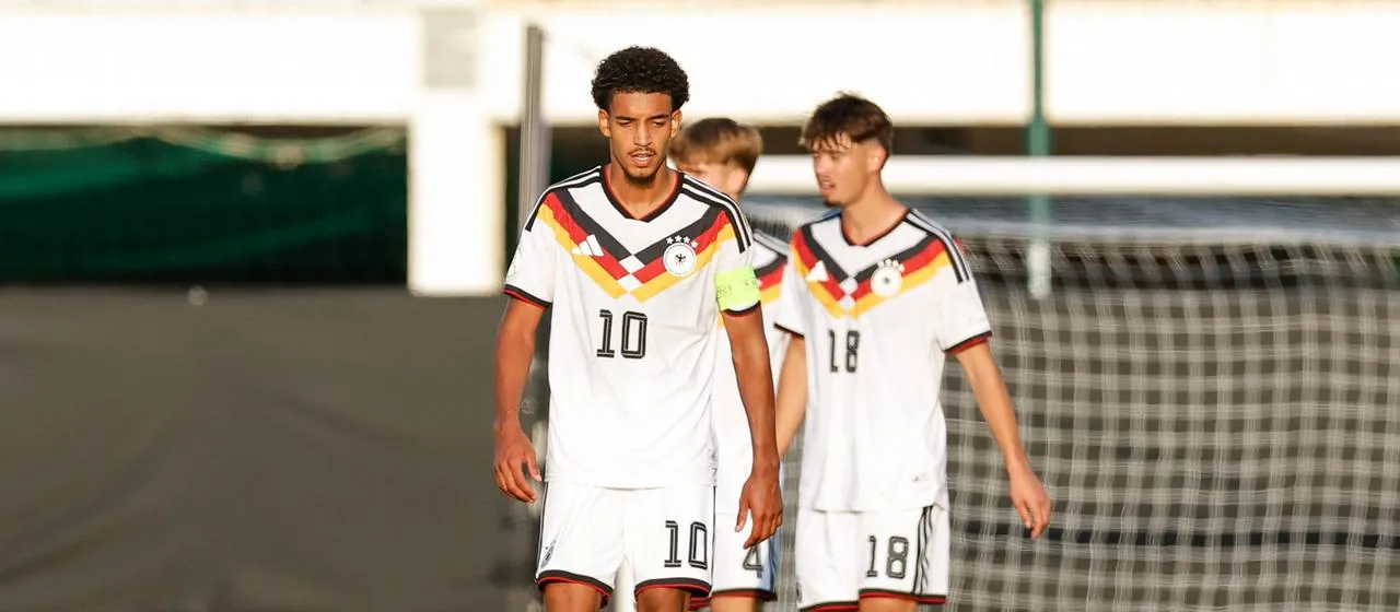 Deutschlands U19-Kapit&auml;n Frances Onyeka guckt entt&auml;uscht