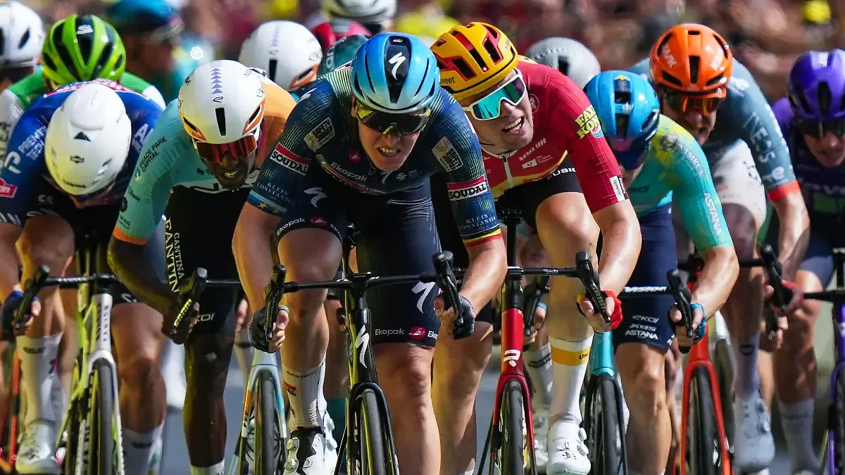 Radsport-UCI-WorldTour-Tour-de-France-Hagetmau-Bordeaux-175-10-km-7-Etappe-Der-Belgier-Tim-Merlier-M-sprintet-ins-Ziel-und-gewinnt-die-Etappe