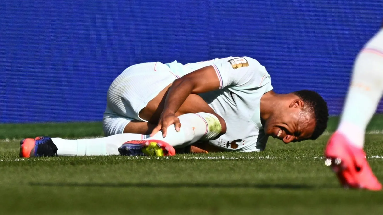 Tat sich weh gegen Marokko: Kylian Mbapp&eacute;.