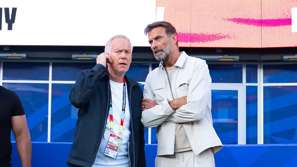 Johannes-B-Kerner-und-Juergen-Klopp-waehrend-des-Elfmeterschiessens-FIFA-World-Cup-WM-Weltmeisterschaft-Fussball-2026-Deutschland-v-Paraguay-29-June-2026-FIFA-World-Cup-2026-Germany-v-Paraguay-Round-of-32-at-Boston-Stadium-in-Foxborough-Massachusetts-USA-Johannes-B
