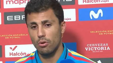 Spaniens Mittelfeld-Ass Rodri unterstreicht die Forderung von Trainer Luis de la Fuente, dass Youngster Lamine Yamal auf dem Feld noch etwas ruhiger werden muss, um sein volles Potenzial auszuschöpfen.